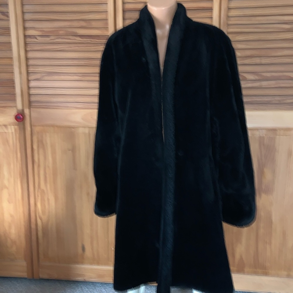Searle Blatt made in USA FAUX FUR swing coat one size fits most mouton style